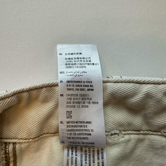 Abercrombie & Fitch Cream Pants - Picture 4 of 5